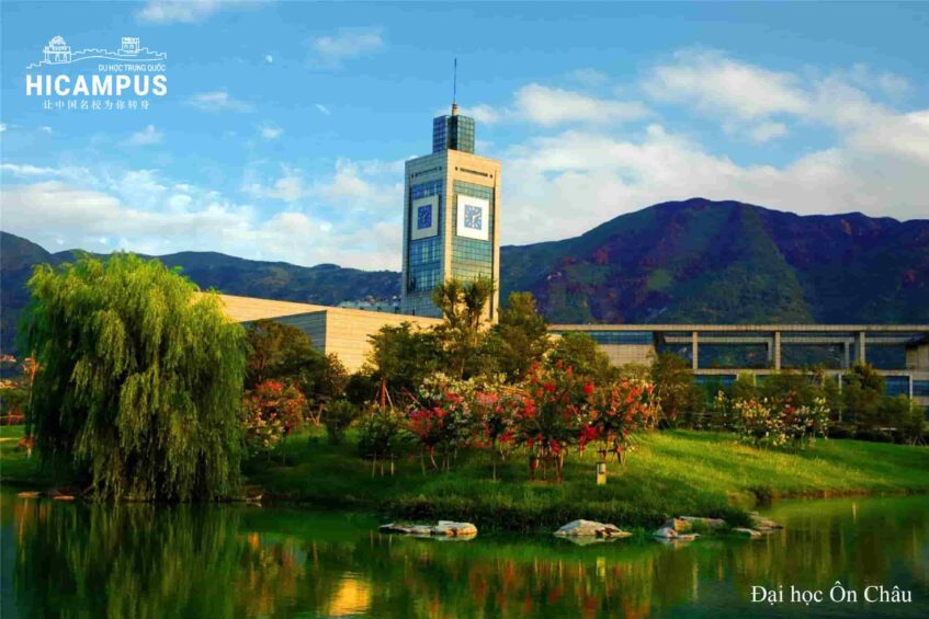 Dai Hoc On Chau Hicampus 1 847x565